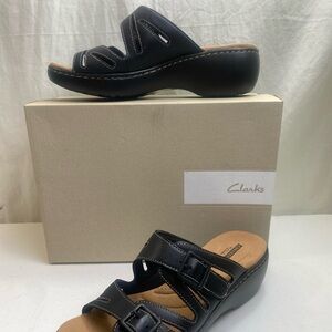 Clarks Delana Liri Women’s Cushion Black Leather Wedge Sandals Sz: 7.5 M
New